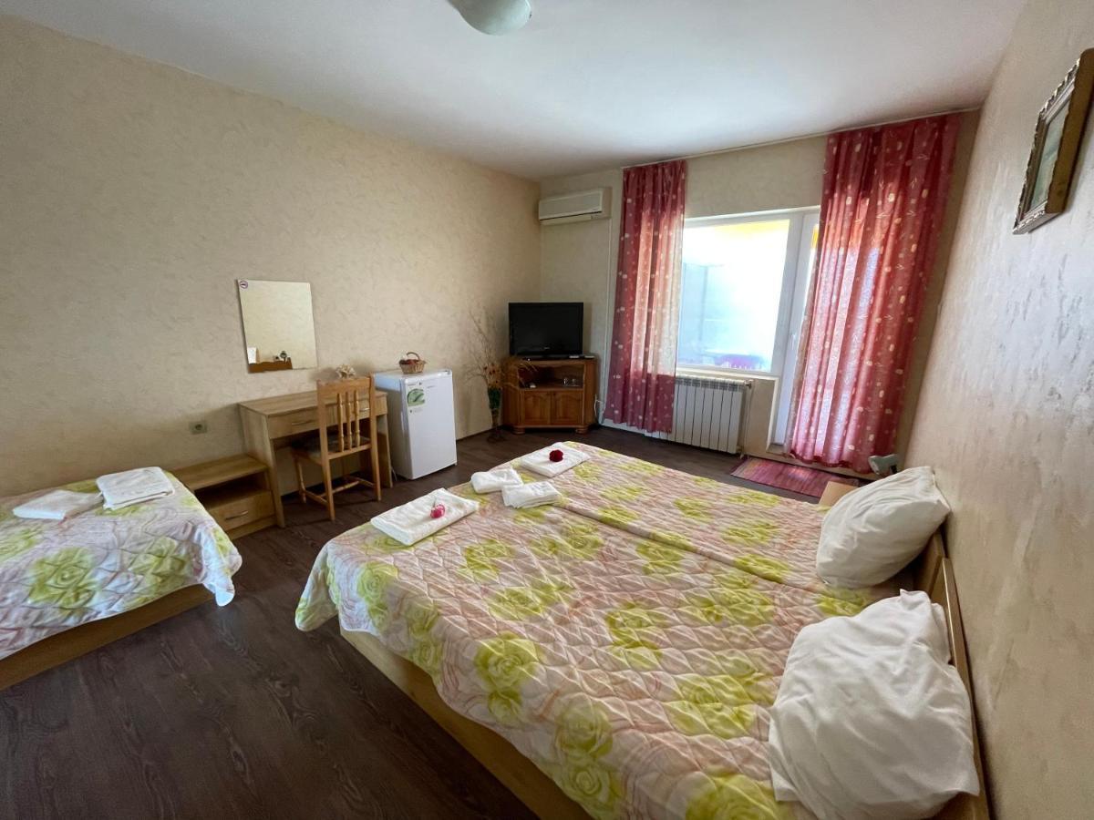 Бялата Къща Hotel Близнаци Екстериор снимка