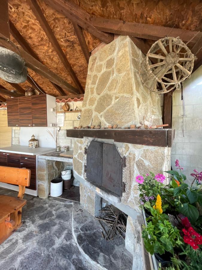 Бялата Къща Hotel Близнаци Екстериор снимка