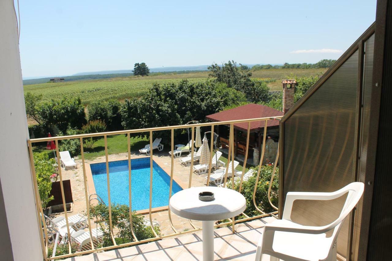 Бялата Къща Hotel Близнаци Екстериор снимка